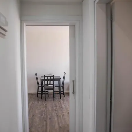 Apartment Lovely One Bedroom With View *