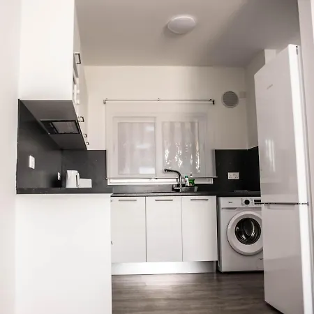 Lovely One Bedroom With View Appartement