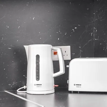 Lovely One Bedroom With View شقة *