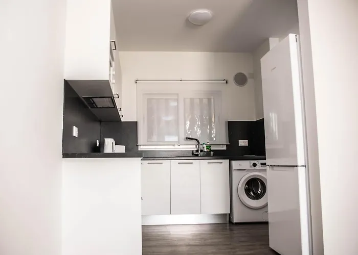 Lovely One Bedroom With View Apartment